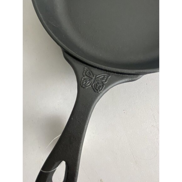 The Pioneer Woman 8.5" Cast Iron Pan Butterfly Logo Skillet Cooking Pan NEW - Picture 8 of 8